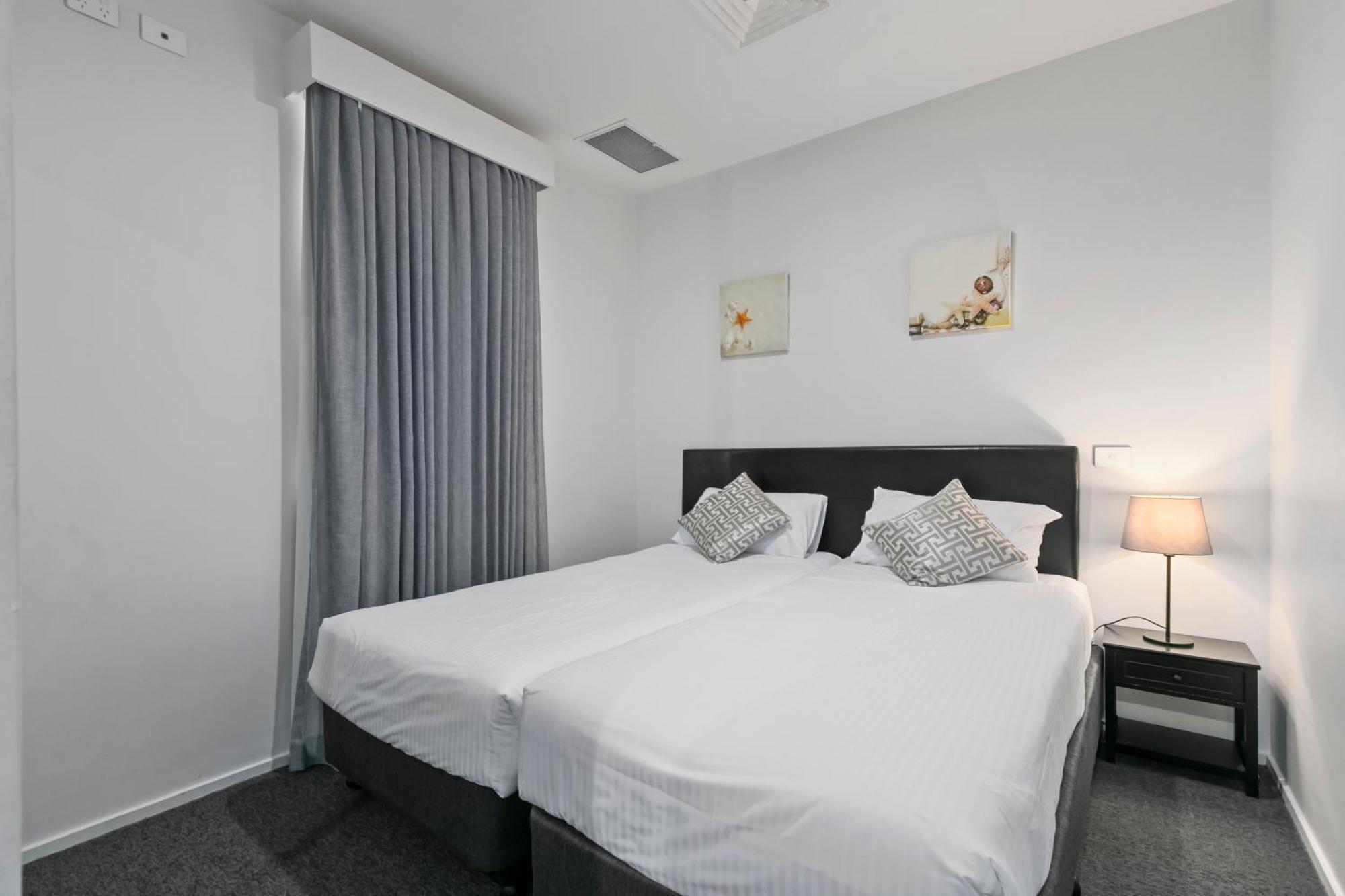 Comfort Hotel Melbourne Central Exterior photo