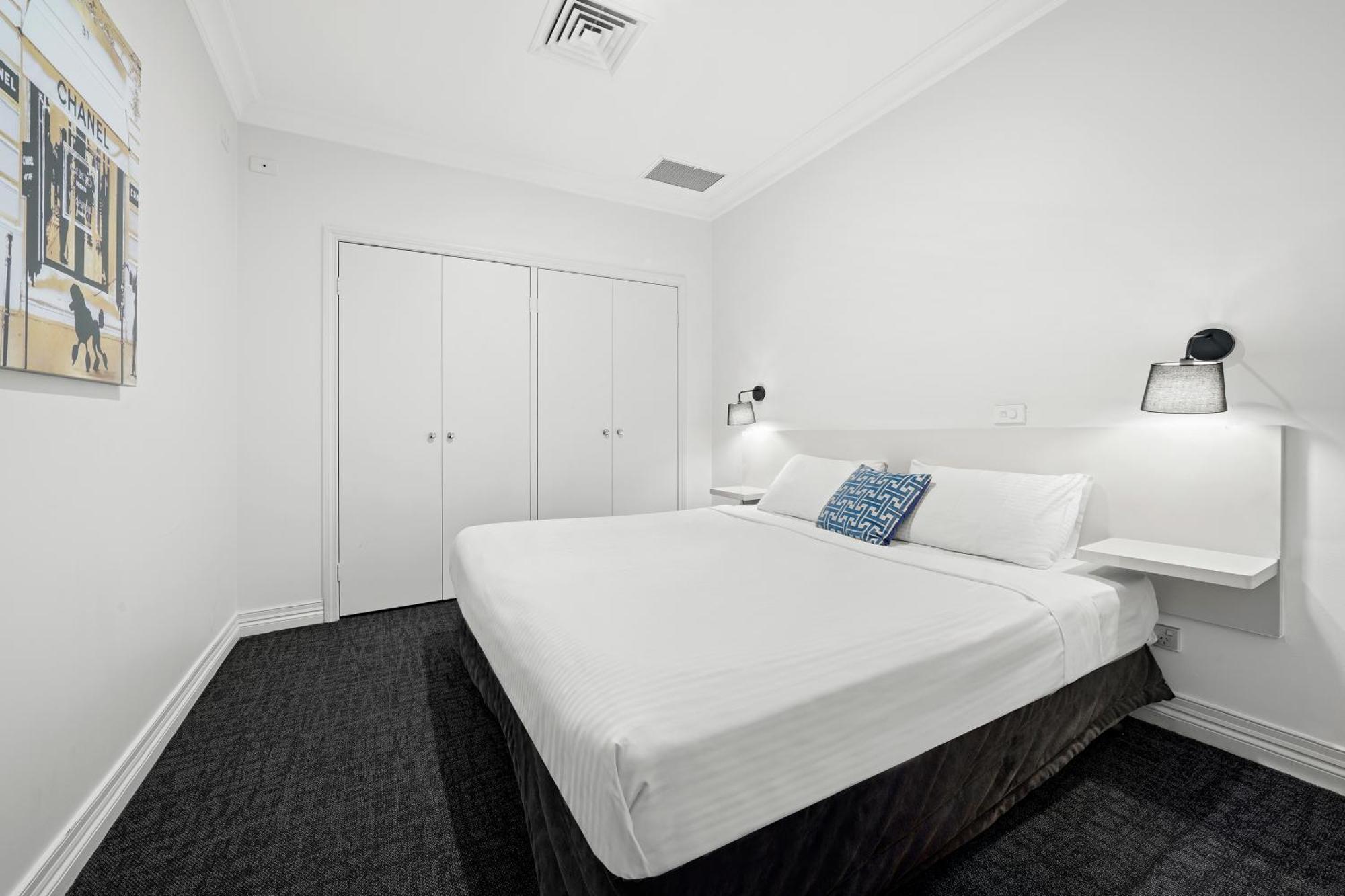 Comfort Hotel Melbourne Central Exterior photo