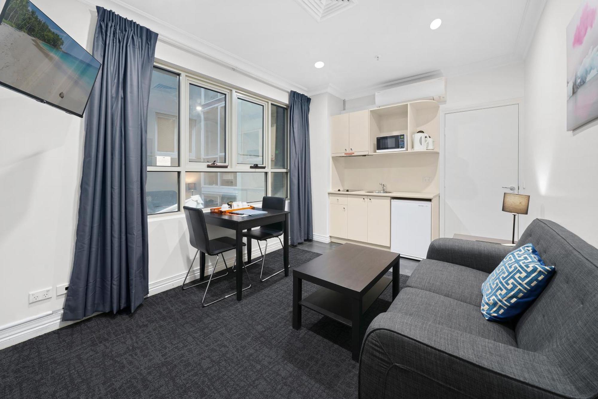 Comfort Hotel Melbourne Central Exterior photo